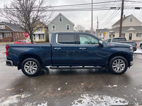 Used 2019 Chevrolet Silverado 1500 LTZ w/ LTZ Premium Package image 7