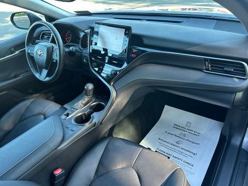 Used 2022 Toyota Camry XSE FWD image 34