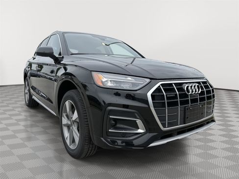 Certified 2023 Audi Q5 2.0T Premium Plus w/ Premium Plus Package AWD/4WD image 7