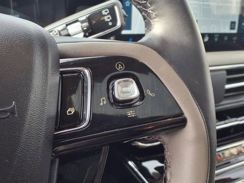 Certified 2023 Lincoln Corsair FWD w/ Equipment Group 101A image 16