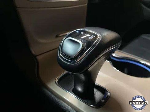 Used 2015 Jeep Grand Cherokee Overland image 54