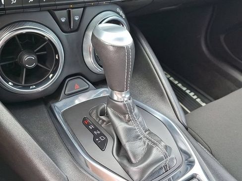 Used 2019 Chevrolet Camaro LT w/ Technology Package RWD image 15