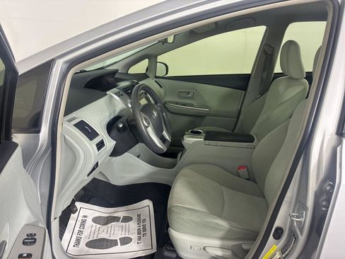 Used 2012 Toyota Prius V Two image 12