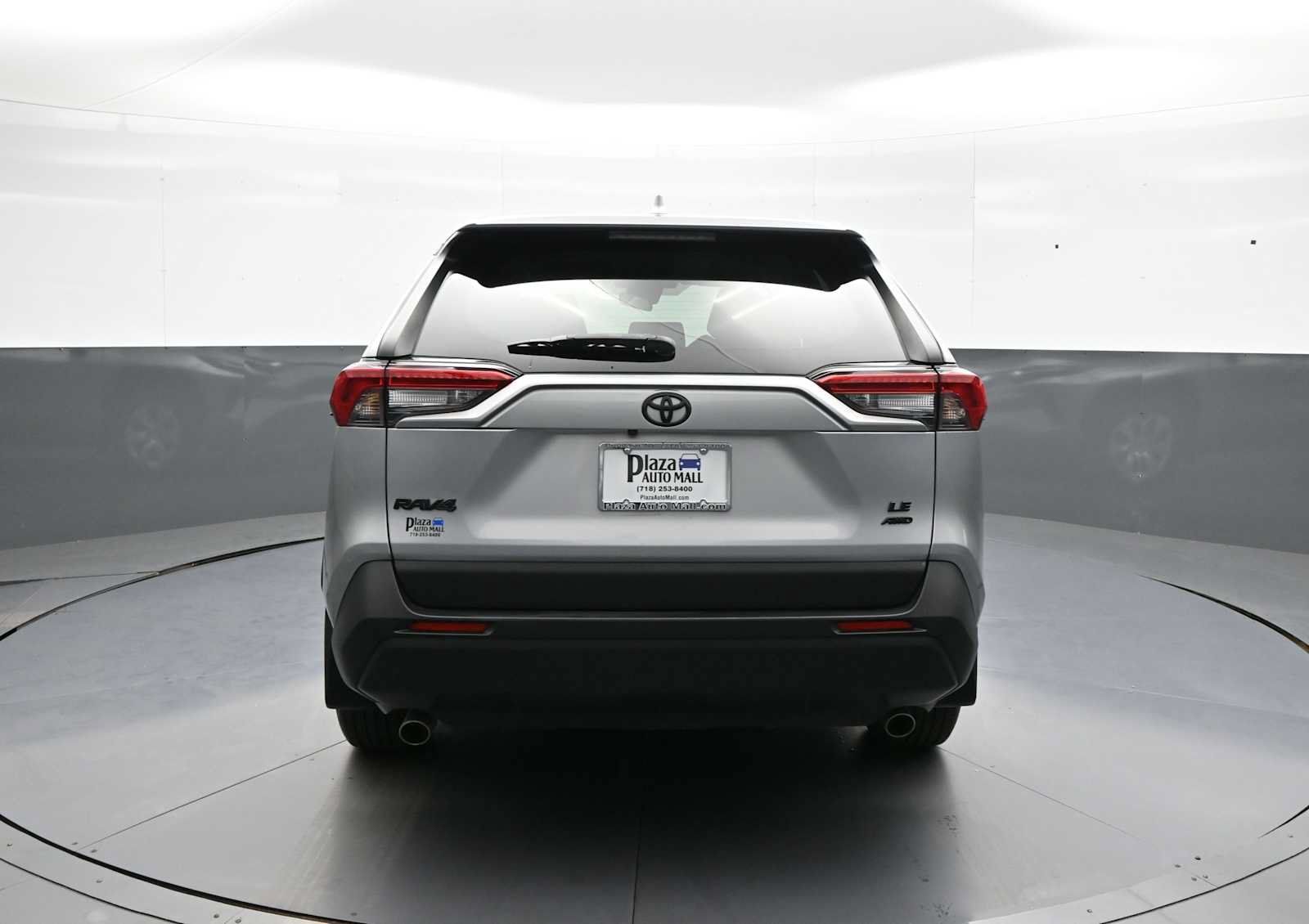 Certified 2023 Toyota RAV4 LE AWD/4WD image 6