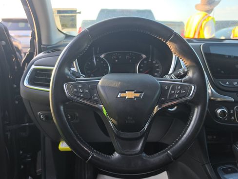 Used 2020 Chevrolet Equinox LT FWD image 8