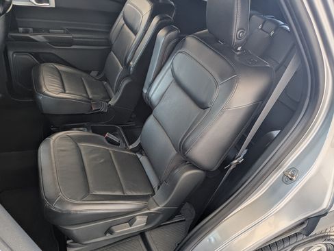 Used 2020 Ford Explorer Limited AWD/4WD image 17