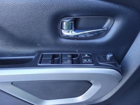 Used 2018 Nissan Titan PRO-4X image 7