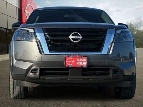New 2025 Nissan Pathfinder S image 11