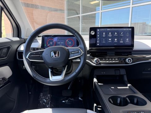 Used 2024 Honda Prologue Touring image 16