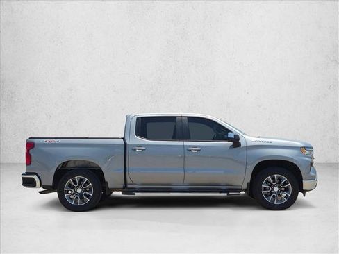 Used 2023 Chevrolet Silverado 1500 LT AWD/4WD image 4