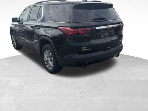 Certified 2023 Chevrolet Traverse LT FWD image 3