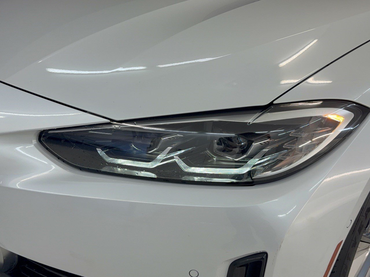 Used 2023 BMW i4 eDrive40 RWD image 12