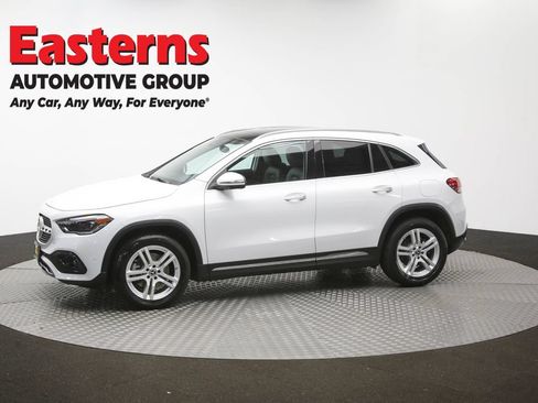 Used 2022 Mercedes-Benz GLA 250 4MATIC w/ Premium Package Lite image 61