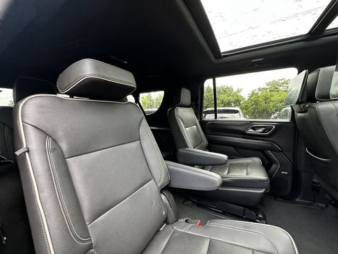 Used 2021 GMC Yukon XL SLT w/ SLT Luxury Plus Package AWD/4WD image 36