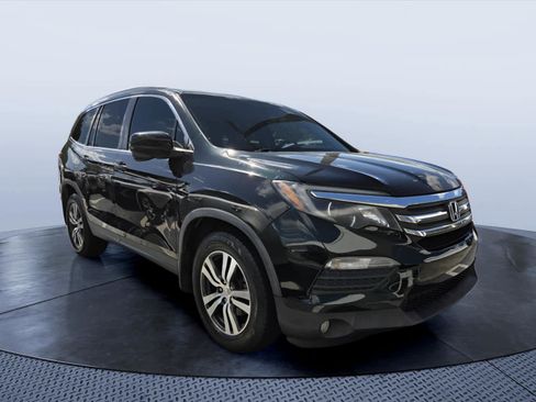 Used 2016 Honda Pilot EX image 1