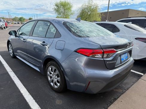 Used 2025 Toyota Corolla LE FWD image 3