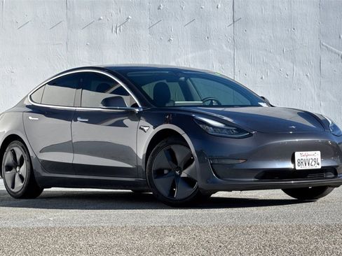Used 2020 Tesla Model 3 Standard image 2