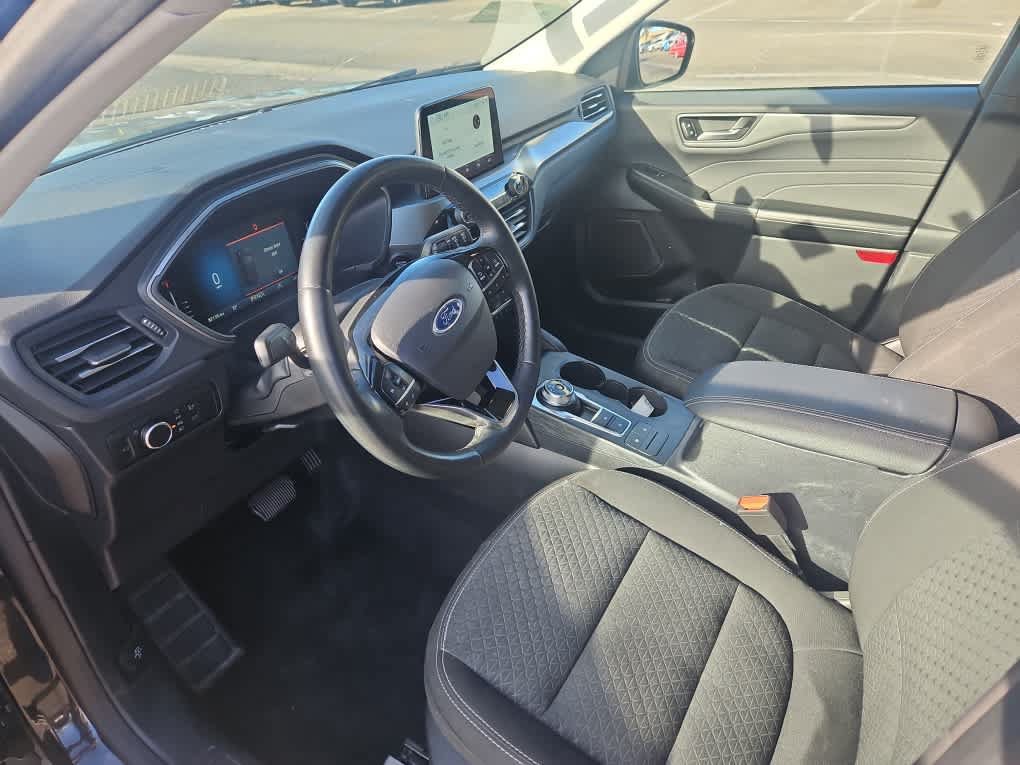 Certified 2023 Ford Escape Active w/ Cold Weather Package FWD image 14