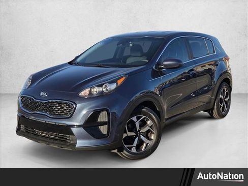Used 2022 Kia Sportage LX image 1