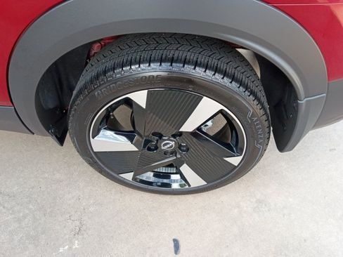 Used 2025 Nissan Kicks SR FWD image 22