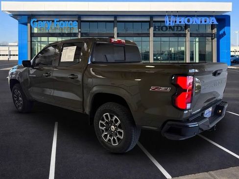 Used 2024 Chevrolet Colorado Z71 w/ Z71 Convenience Package 2 AWD/4WD image 3