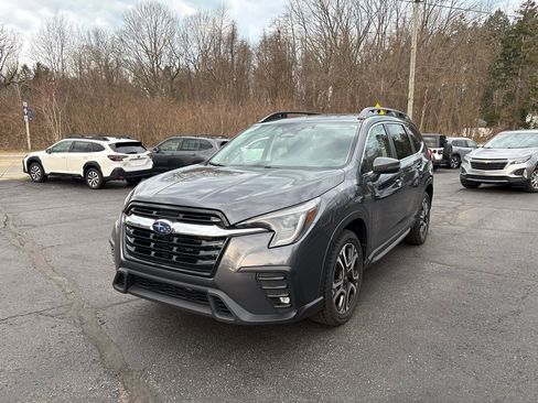 Used 2023 Subaru Ascent Limited AWD/4WD image 3
