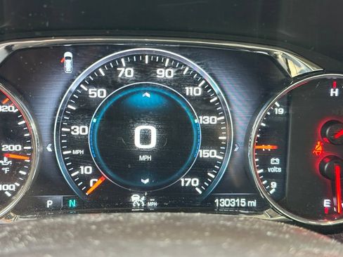 Used 2017 GMC Acadia Denali w/ Technology Package FWD image 14