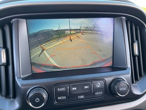 Used 2015 Chevrolet Colorado Z71 image 23