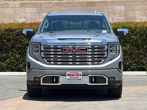 New 2026 GMC Sierra 1500 Denali w/ Denali Reserve Package AWD/4WD image 9