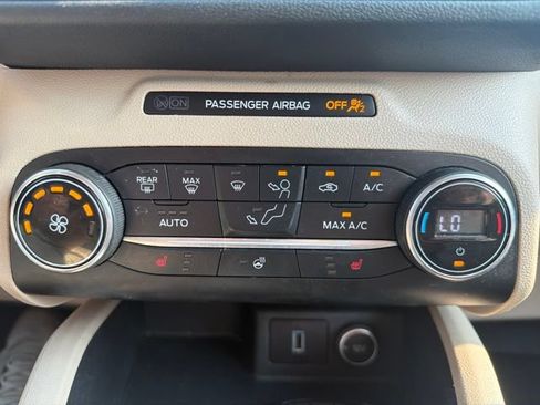 Used 2020 Ford Escape SEL FWD image 34