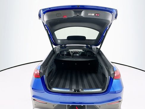 Used 2025 Mercedes-Benz GLC 300 4MATIC image 30