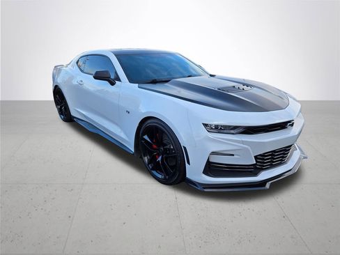 Used 2023 Chevrolet Camaro SS image 4