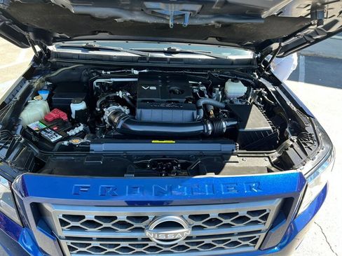 Used 2022 Nissan Frontier SV w/ Graphics Package image 37