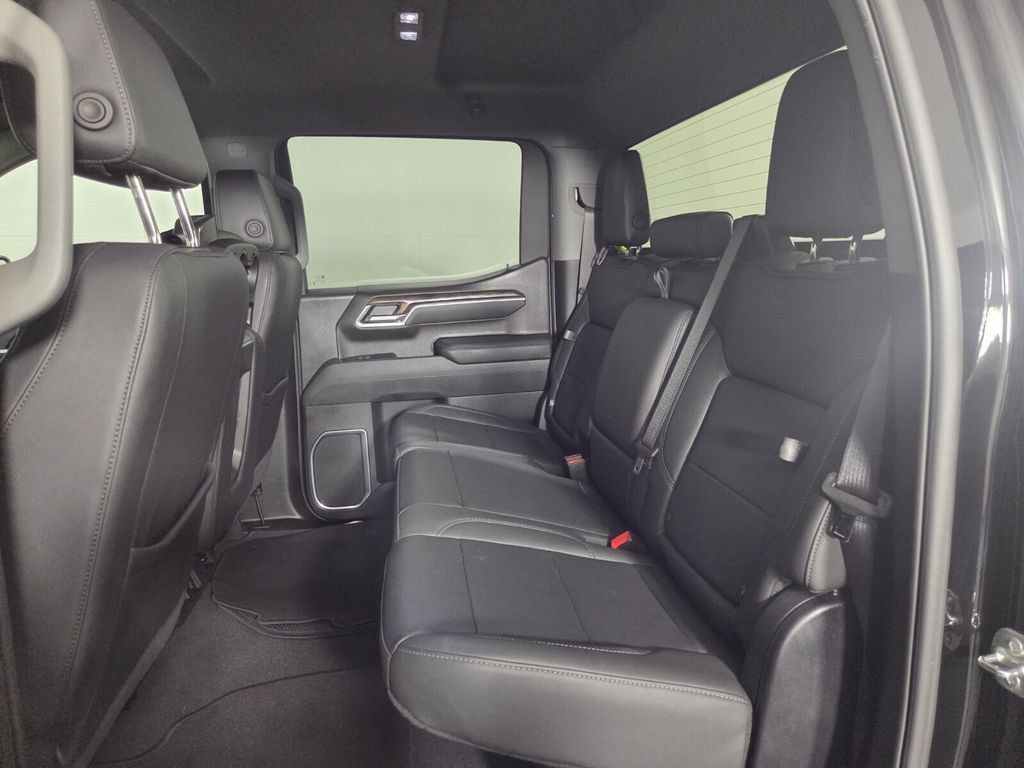Used 2025 GMC Sierra 1500 SLT RWD image 23