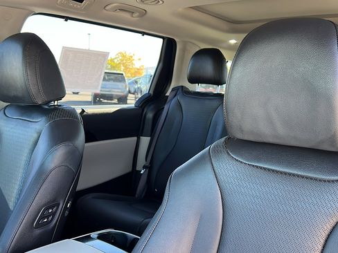 Used 2023 Kia Carnival SX Prestige FWD image 19