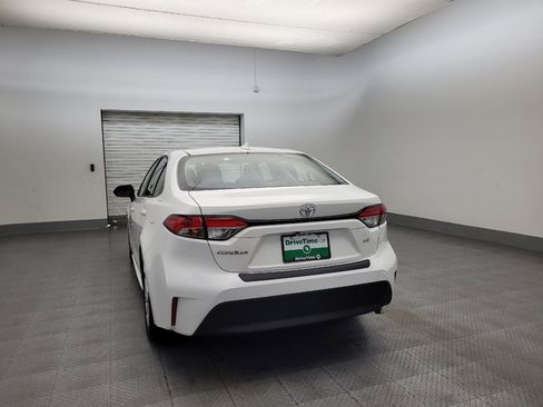 Used 2024 Toyota Corolla LE w/ LE Premium Package image 6