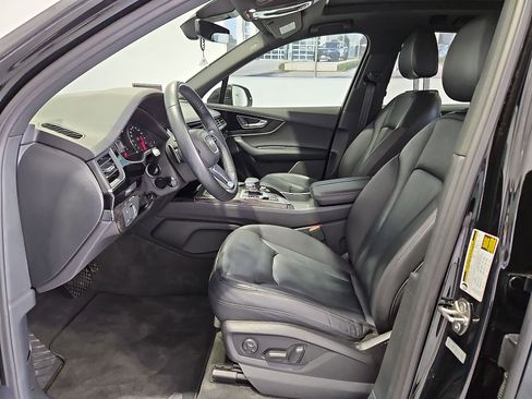 Used 2019 Audi Q7 3.0T Premium AWD/4WD image 16