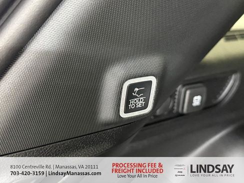 New 2025 Jeep Grand Cherokee Limited w/ Luxury Tech Group II AWD/4WD image 9