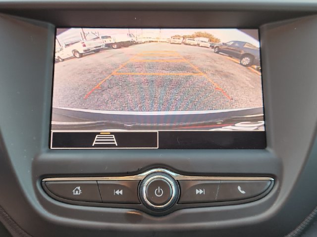 Used 2023 Chevrolet TrailBlazer LT FWD image 17