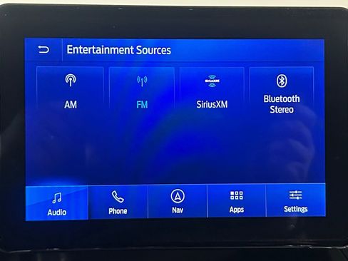Used 2022 Ford Explorer XLT w/ Equipment Group 202A AWD/4WD image 86