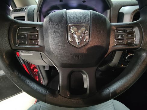 Used 2018 RAM 1500 Express image 26