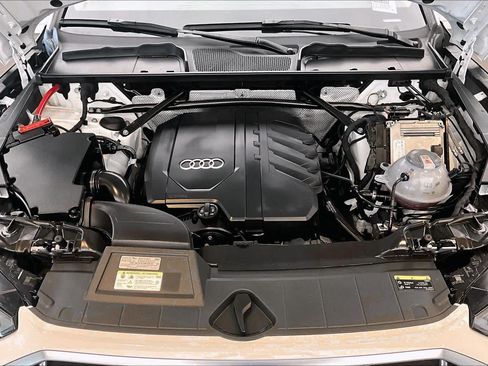 Used 2024 Audi Q5 2.0T Premium AWD/4WD image 30