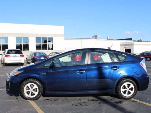 Used 2014 Toyota Prius Three FWD image 7