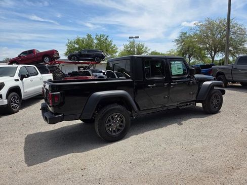 New 2026 Jeep Gladiator Sport image 13