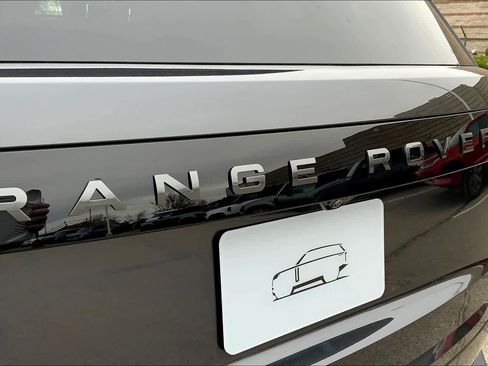 New 2025 Land Rover Range Rover Long Wheelbase SE image 15