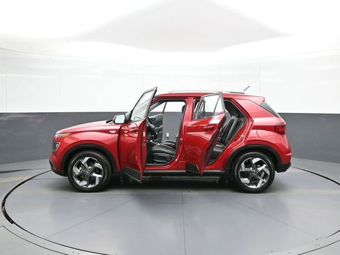 Certified 2023 Hyundai Venue Limited FWD image 42