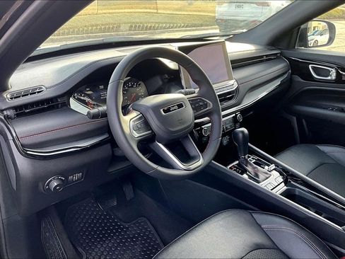 Used 2024 Jeep Compass Trailhawk image 15