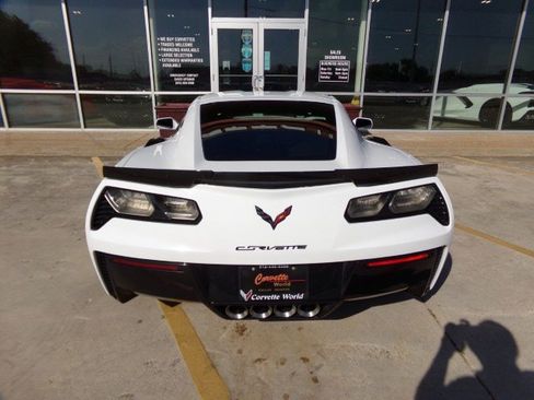 Used 2016 Chevrolet Corvette Z06 w/ 3LZ Preferred Equipment Group RWD image 6