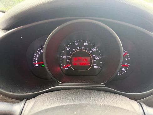Used 2016 Kia Soul FWD image 14