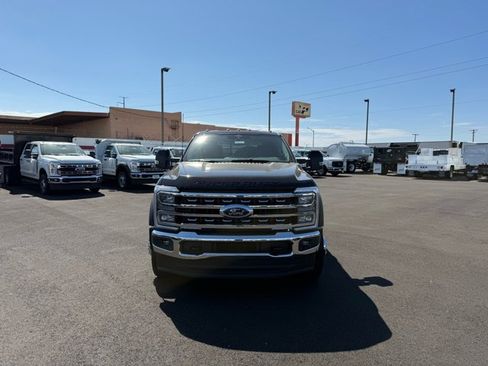 New 2026 Ford F550 4x4 Crew Cab image 6